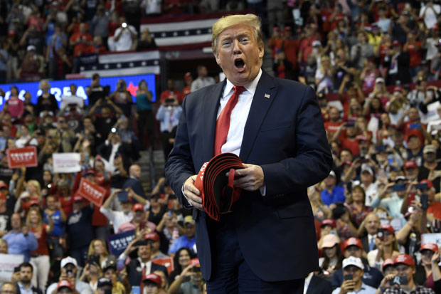 Трамп позван на сопствени опозив